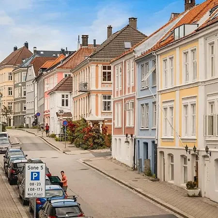Dinbnb Appartments L Traditional Bergenshouse I Charming I Familiy Exterior photo